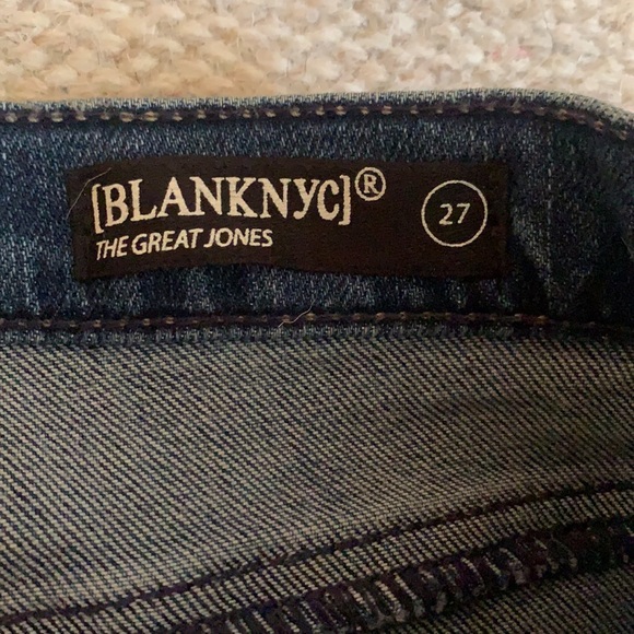 Blue jeans - Picture 2 of 3